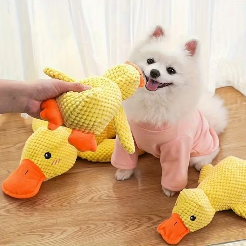Juguete de peluche súper grande y duradero de pato para perro con chirrido